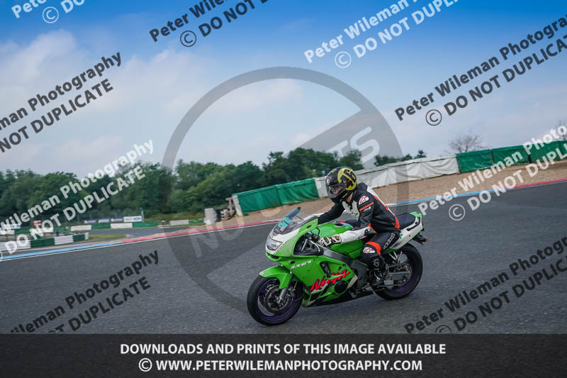 enduro digital images;event digital images;eventdigitalimages;mallory park;mallory park photographs;mallory park trackday;mallory park trackday photographs;no limits trackdays;peter wileman photography;racing digital images;trackday digital images;trackday photos